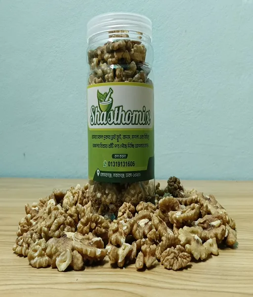 Walnut (আখরোট)