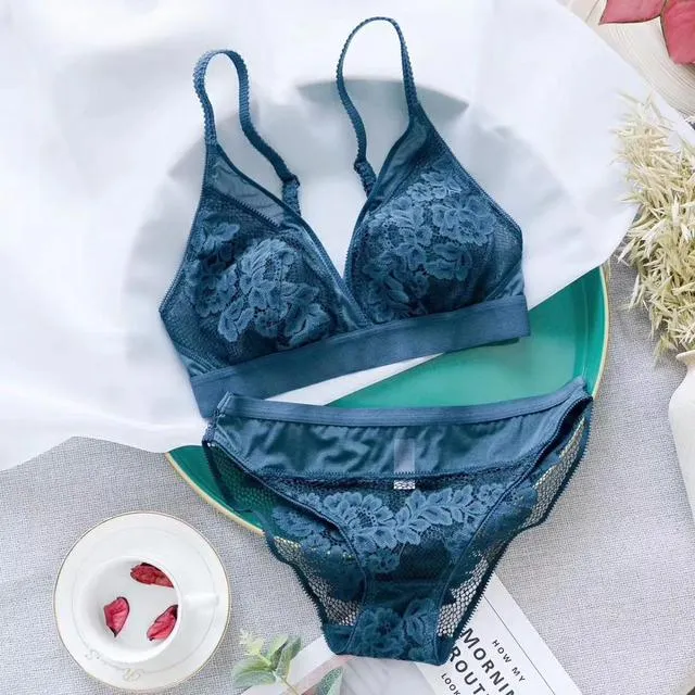 BloomLace Wireless Full-Cup Lace Bra & Brief Set